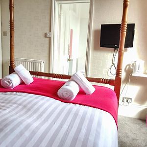 Double Room Four Poster Bed